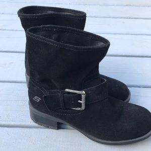 Skechers Suede Boot